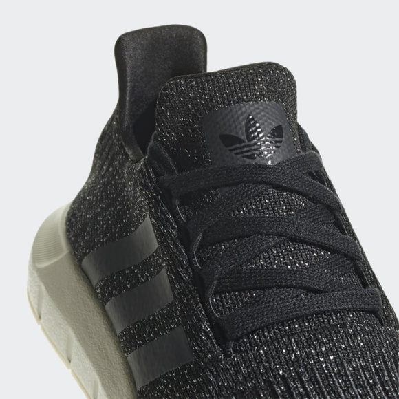 NEW♣️adidas Swift Run - Picture 6 of 8